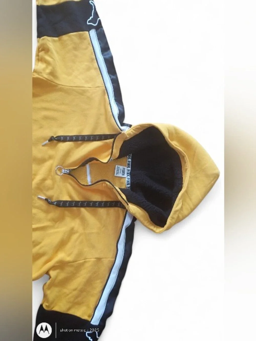 NWOT Victoria's Secret PINK Yellow Black Campus Sherpa Dog Hoodie Oversized Y2K - Picture 8 of 8